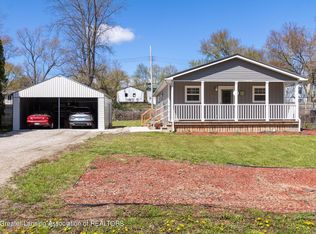 527 N Catherine St, Lansing, MI 48917