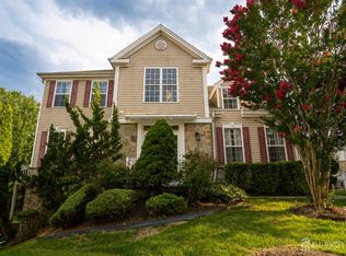 16 Biesiada Ct, Parlin, NJ 08859