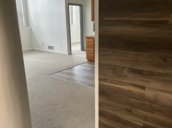 746 School St #7, Crescent, PA 15046