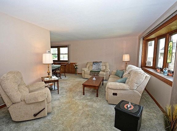 3rd image of 5325 La Palm Ct