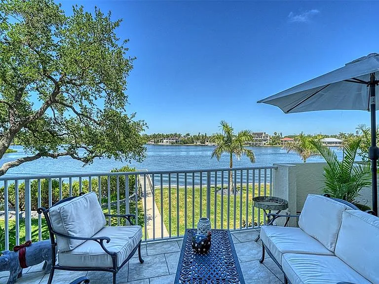 1355 S Portofino Dr #103 — Photo 45