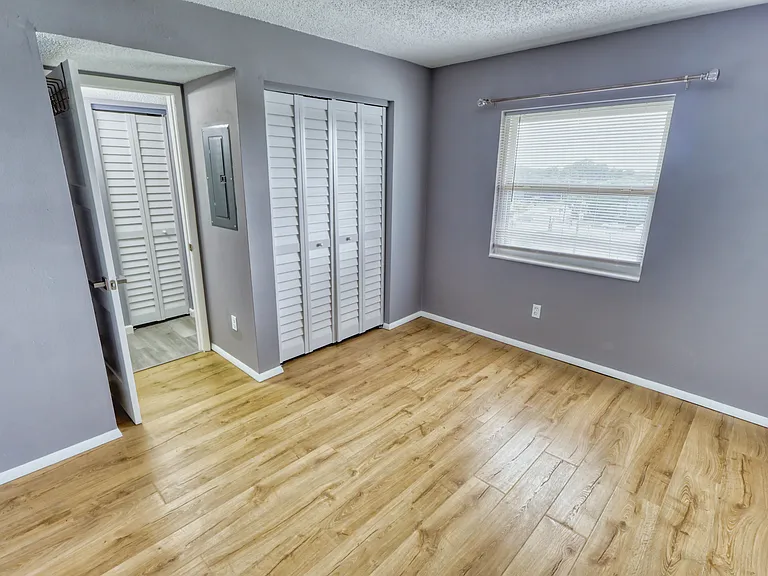 801 83rd Ave N #515 — Photo 37