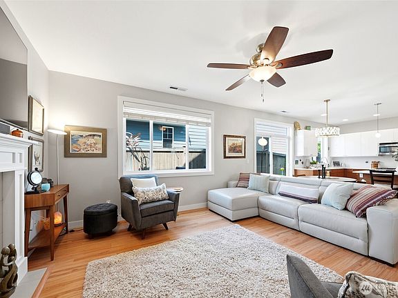4th image of 219 197th Street SE