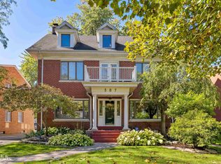 387 Neff Rd, Grosse Pointe, MI 48230