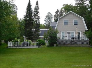 4 Blue Birches Dr, Fort Fairfield, ME 04742