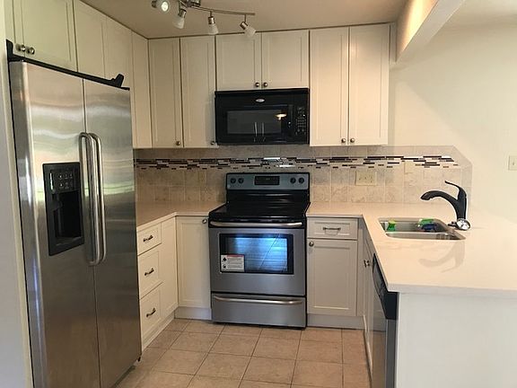 5th image of 870 Briargreen Ct
