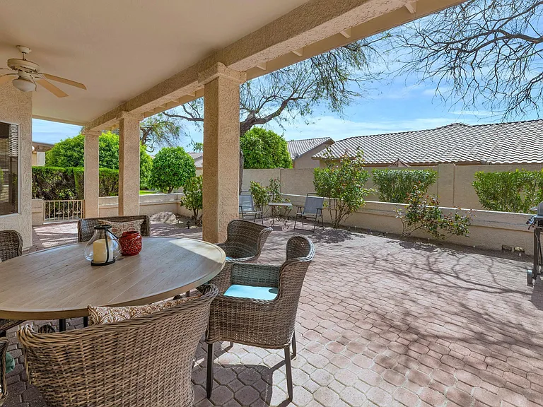 9013 W Kerry Ln — Photo 24