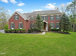 173 Skyline Dr, Milford, PA