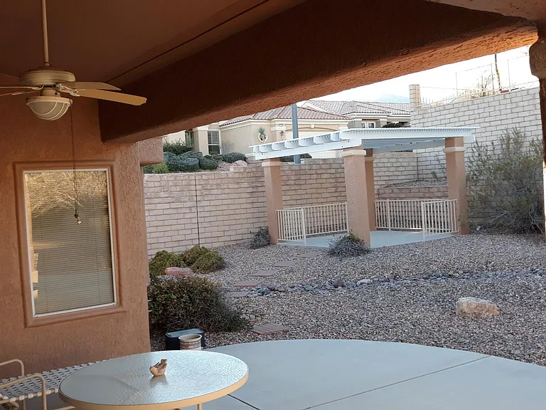 2601 Hanging Rock Dr — Photo 3