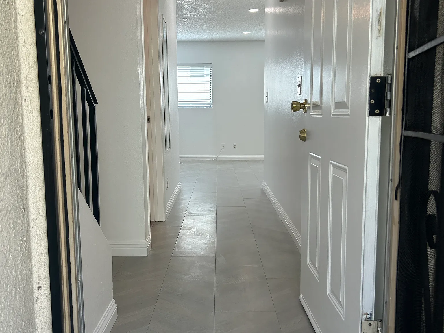 3 bed, 2.5 bath, 1150 sqft, $3,175 — Photo 4