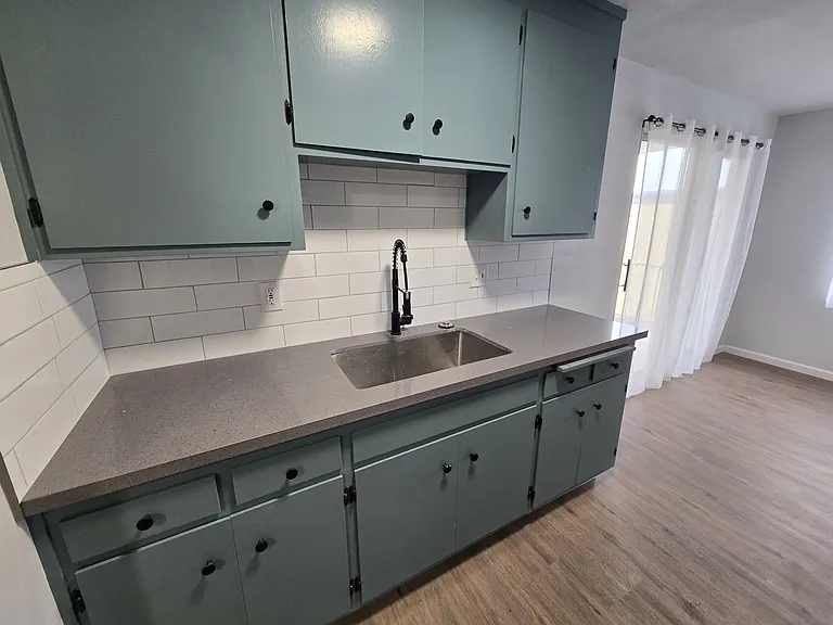 609 Jackson St #1 — Photo 3