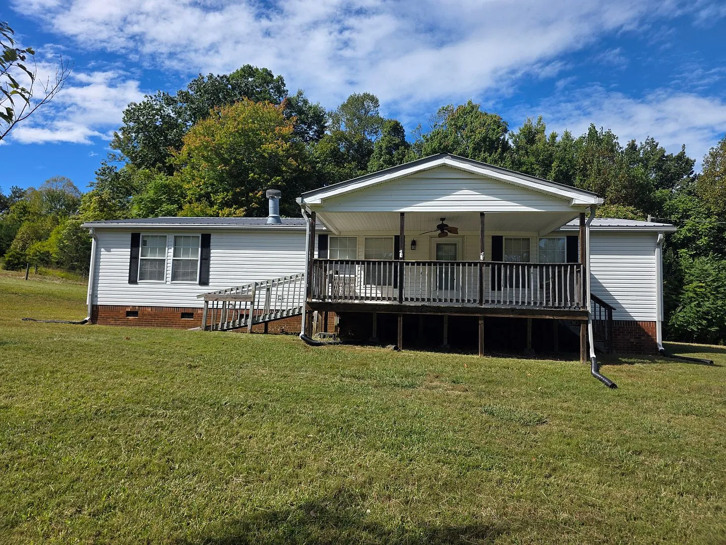 3 Bed, 2 Bath DoubleWide Peaceful Country Living in Claudeville, VA — Photo 2
