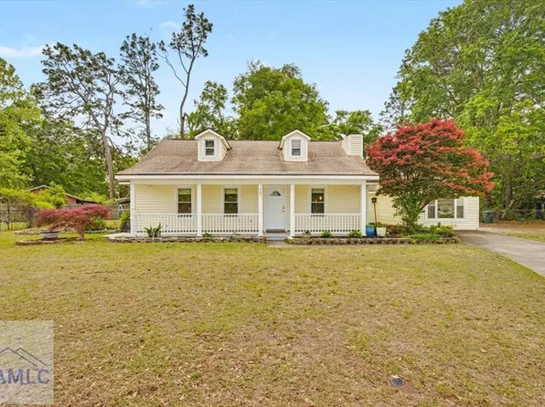 762 Robin Hood Dr, Hinesville, GA 31313