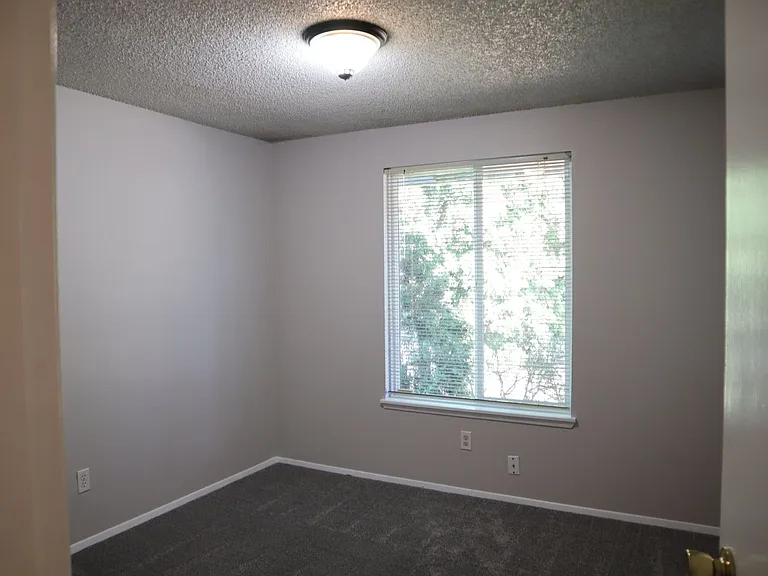 4518 NE 142nd Ave — Photo 17