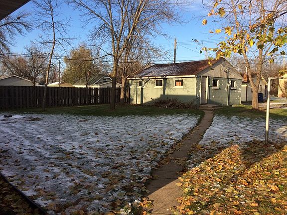 2nd image of 1026 10th Ave N