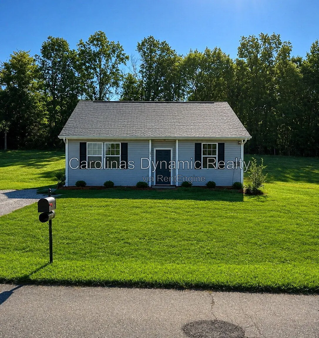 3 bed, 2.0 bath, 1175 sqft, $1,625 — Photo 1