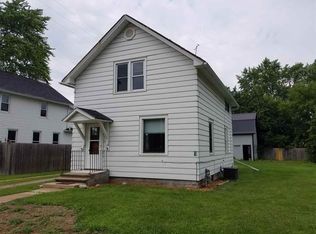 213 E 1st St, Gillett, WI 54124