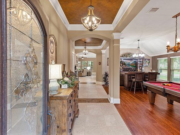 3rd image of 31515 Orchard Hill Ln