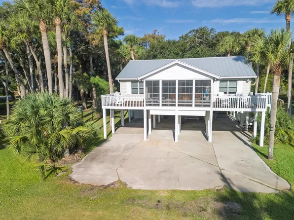 413 Pompano Rd, Edisto Island, SC 29438