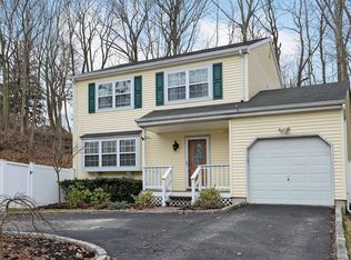 259 Spring Rd, Huntington, NY 11743