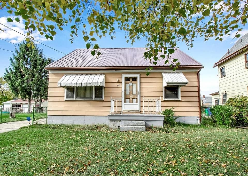 1st image of 398 Ideal St