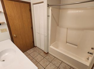 1257 Chicago St, Green Bay, WI 54301