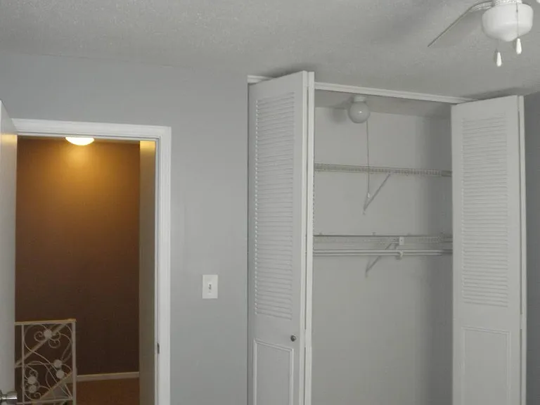 844 Inverrary Ln — Photo 16