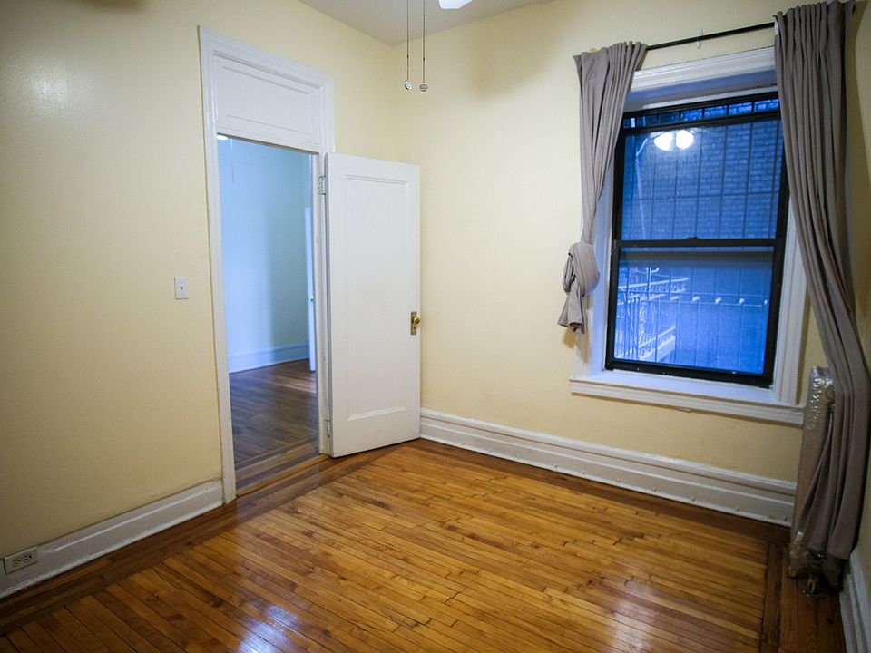 2nd image of 160 Claremont Ave #C1