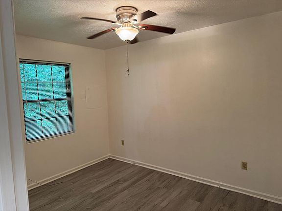 3rd image of 216 Hill Top Dr APT 6