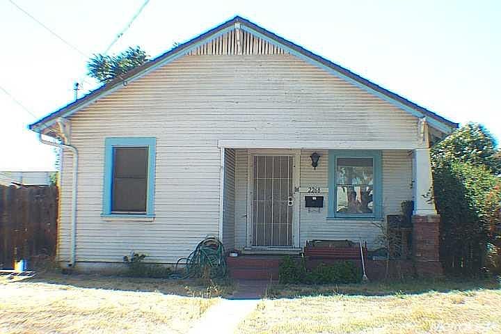 1st image of 2268 E Lindsay St