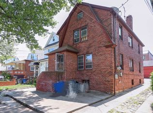 5828 83rd Pl, Middle Village, NY 11379
