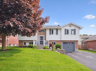 17 Keating Dr, Centre Wellington, ON N0B1S0