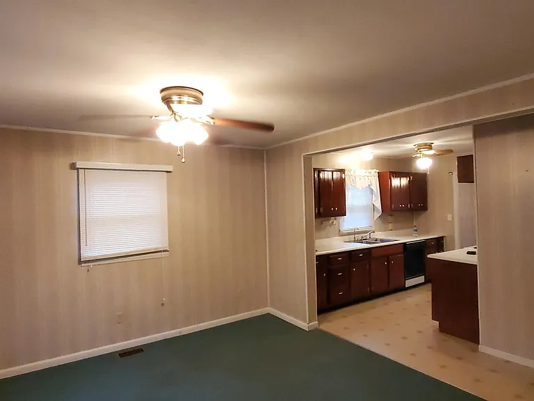 Eastmoor Dr — Photo 2