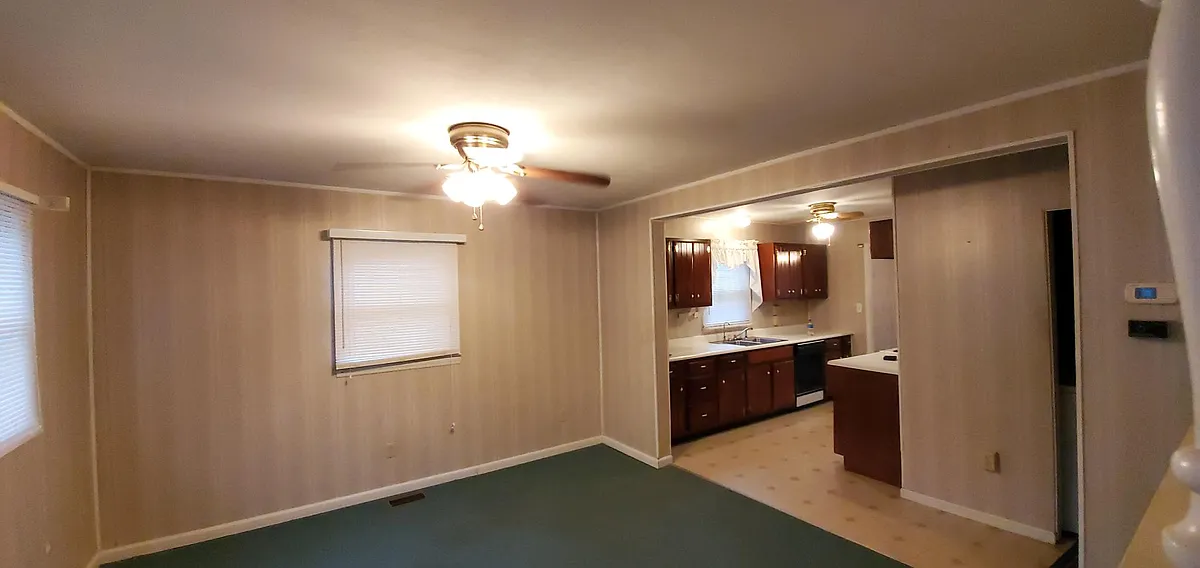 Building Photo - Eastmoor Dr
