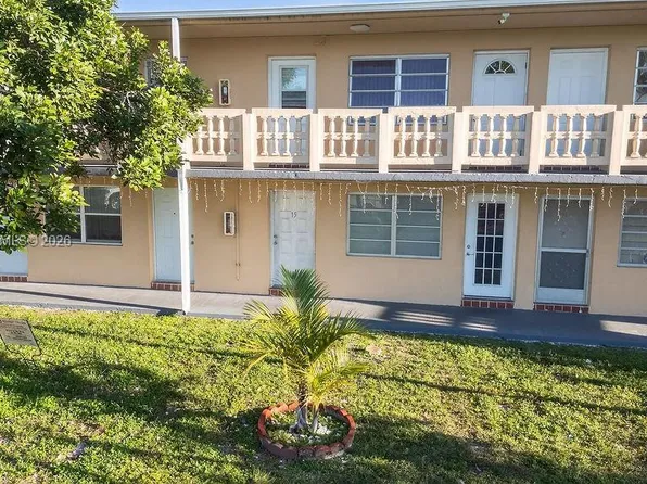 20311 NE 2nd Ave APT 15, Miami, FL 33179