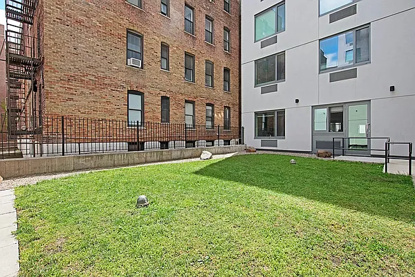 Rented by The Agency | media 8