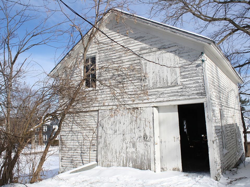 1st image of 158 Clinton St