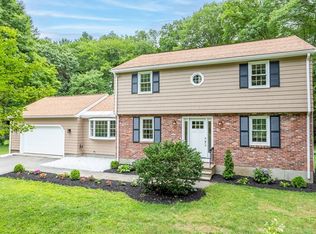 30 Cathy Rd, Chelmsford, MA 01824