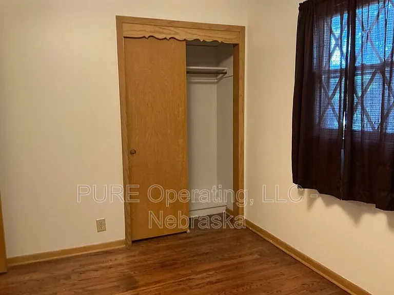 7602 Parker St — Photo 37
