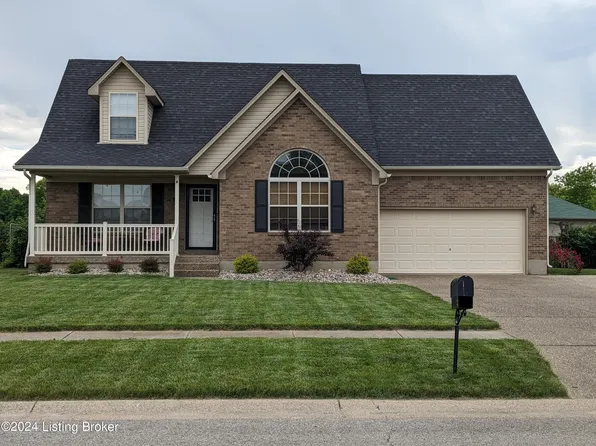 187 Clear Lake Dr, Shepherdsville, KY 40165