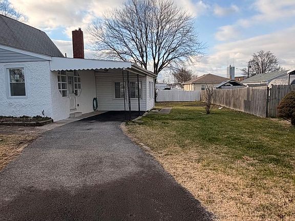5th image of 8323 Bear Creek Dr
