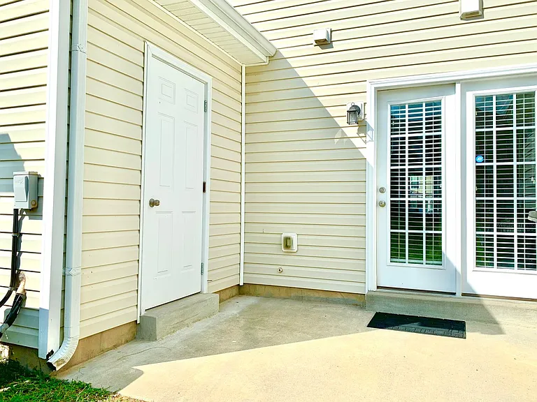 308 Sam Houston Cir — Photo 29