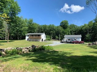 10 Garden House Rd, Hurleyville, NY 12747