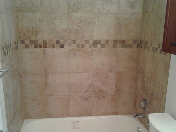 3rd image of 2715 Collins Dr #2715