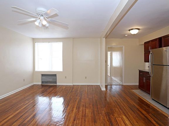 3rd image of 15311 88th Ave #334A
