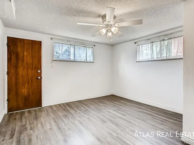1304 W Crestline Ave — Photo 12