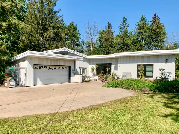 1759 4th St, White Bear Lake, MN 55110