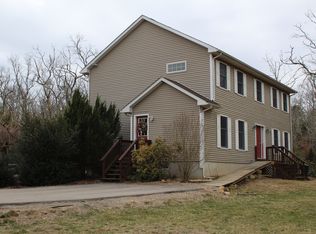 182 Usquepaugh Rd, West Kingston, RI 02892