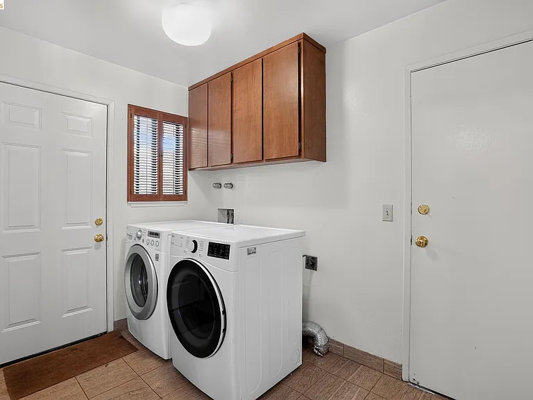 525 Hampton Rd — Photo 25