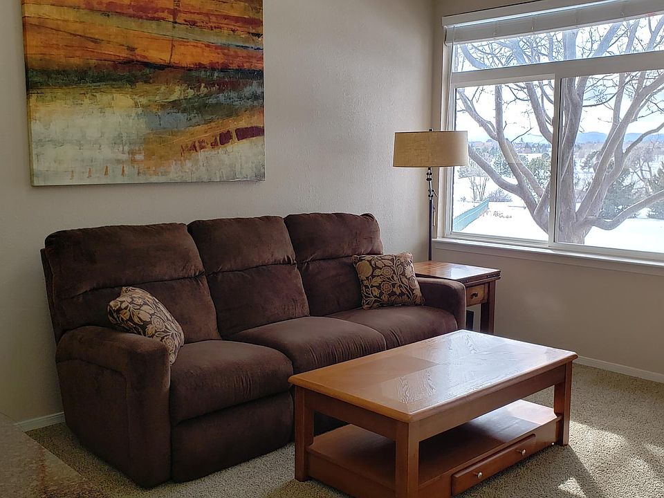 Couch with dual recliners